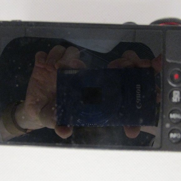 CANON POWERSHOT G9X BUNDLE FOR PARTS/NOT WORKING (please read) - Picture 4 of 16